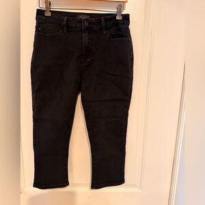 Judy Blue Black Capri Fit size 7/28 NWOT